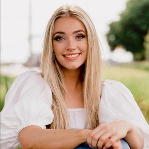 Meet your Posher, Ashley